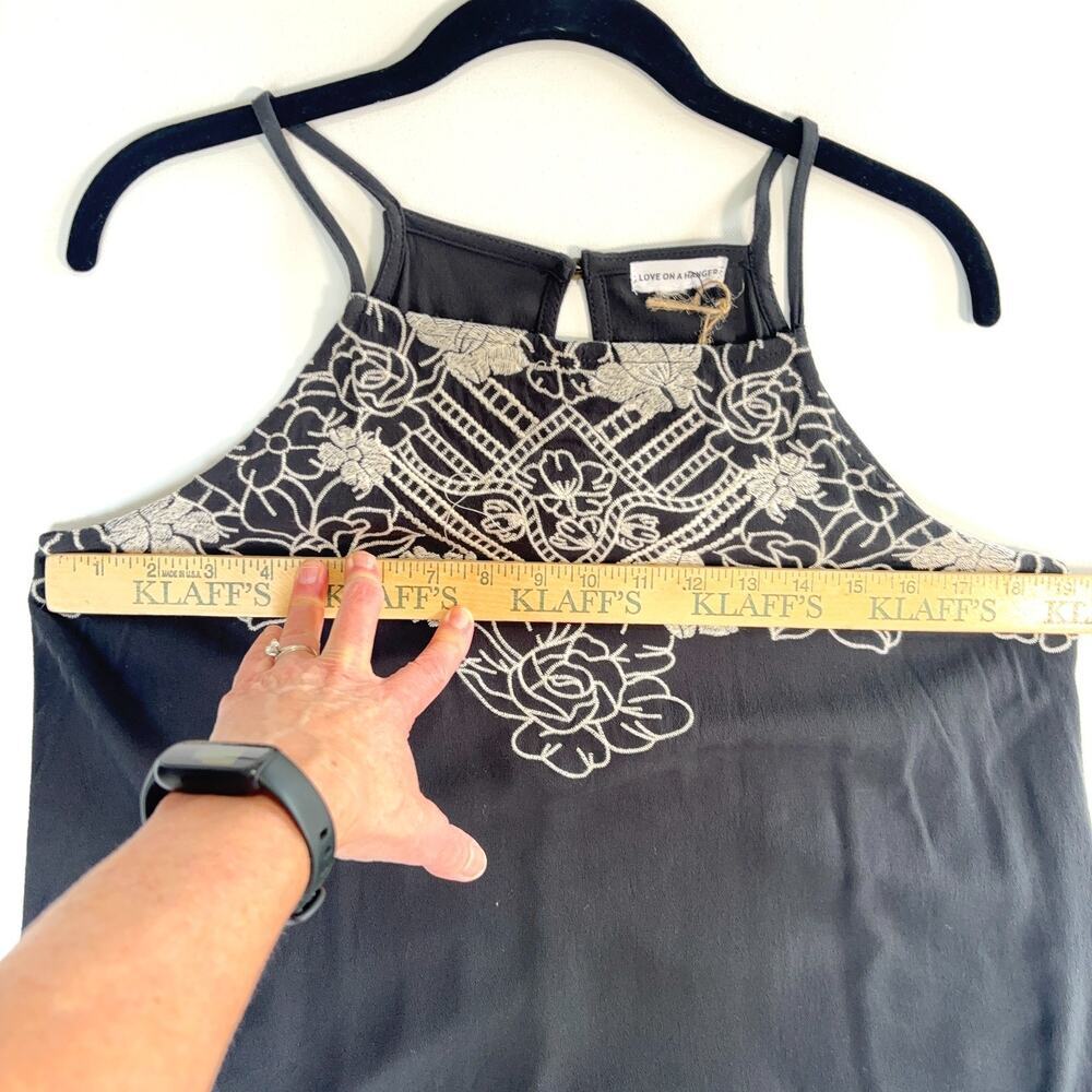 Love on a Hanger Womens Medium Black Embroidered Tank Top Boho Chic Sleeveless - Picture 10 of 10